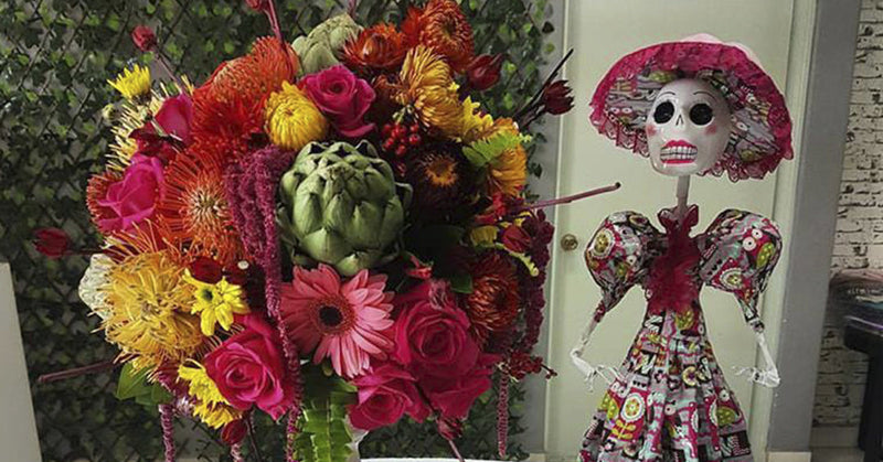 Flores y tradición: Día de Muertos